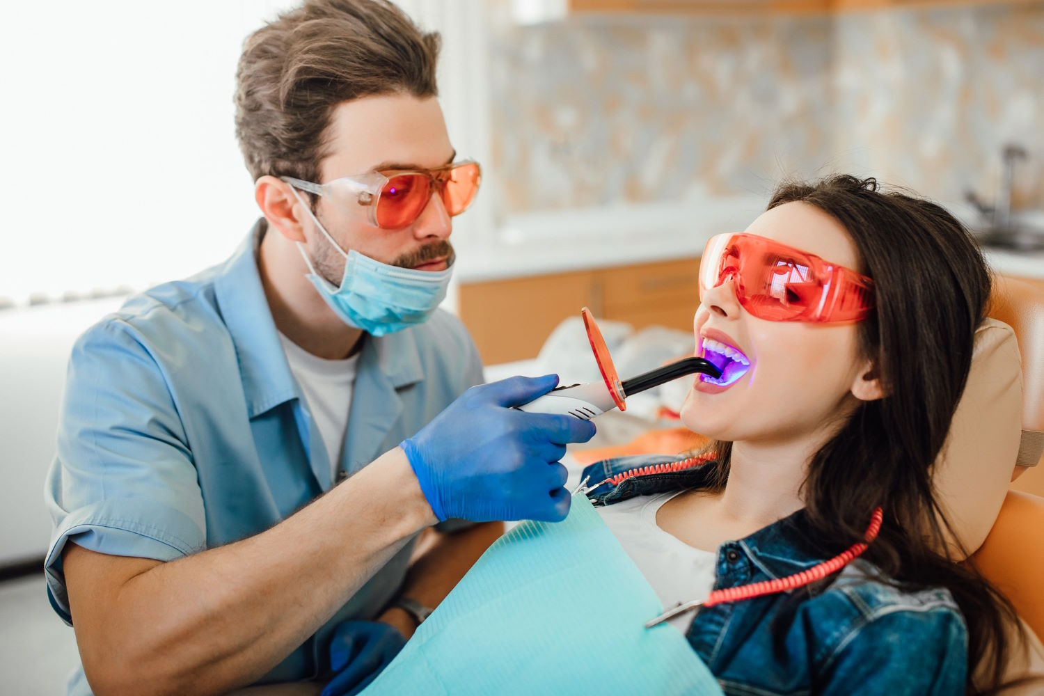 Metody profesjonalnego wybielania zębów – odkryj sekrety promiennego uśmiechu!